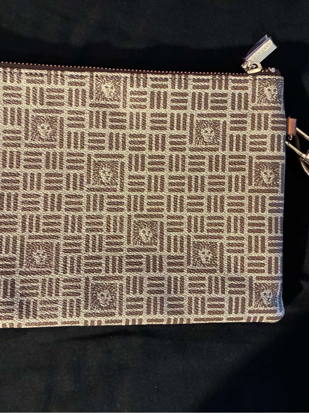 Anne Klein Wristlet Clutch Womens purse Brown Monogram Lion Logo Zip